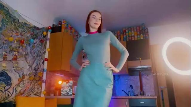 Image 6 of giantess_eva Stream on Chaturbate on 2 days ago