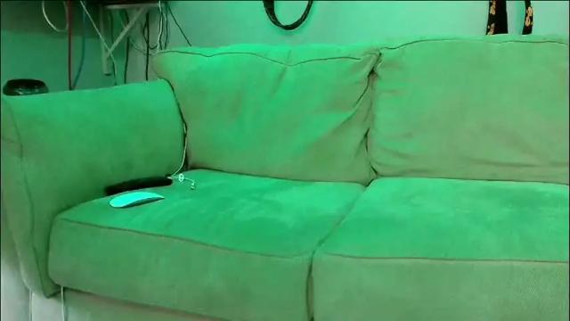 Image 6 of giantwhite10inch Stream on Chaturbate on 1 month ago