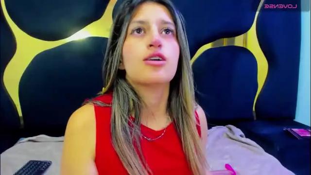 Image 7 of giaroussel Stream on Chaturbate on 2 months ago