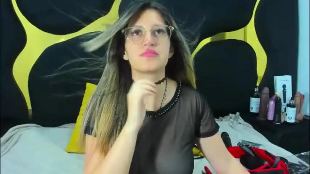 Image 11 of giaroussel Stream on Chaturbate on 2 months ago