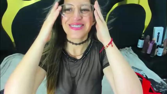 Image 2 of giaroussel Stream on Chaturbate on 2 months ago