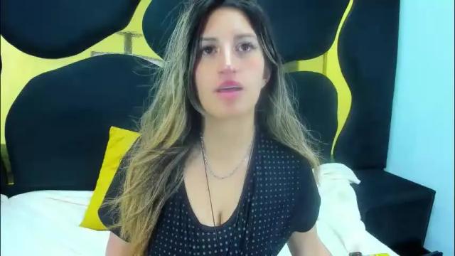 Image 4 of giaroussel Stream on Chaturbate on 1 month ago