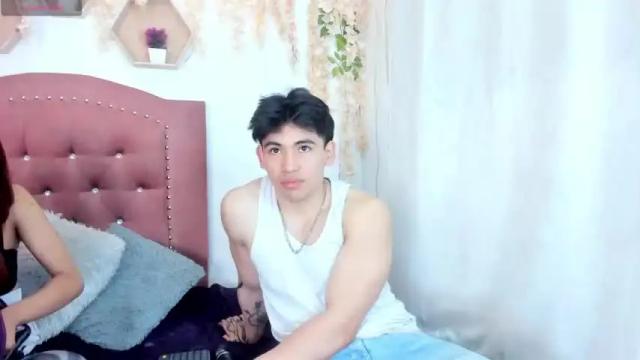 Image 2 of giaxcris Stream on Chaturbate on 15 months ago