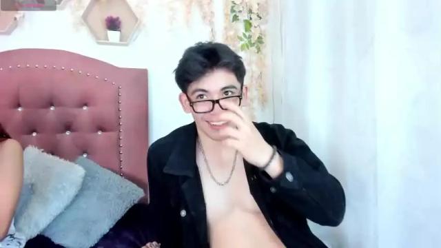 Image 7 of giaxcris Stream on Chaturbate on 15 months ago