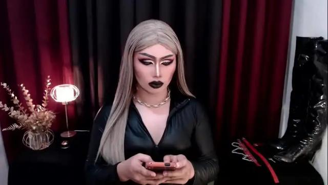 Image 12 of giaxxx01 Stream on Chaturbate on 24 days ago