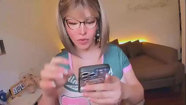 Image 11 of giftedgirl4u Stream on Chaturbate on 1 month ago