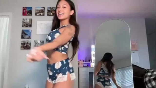 Thumbnail 1, gigglygianni's Stream at Chaturbate, 2 months ago