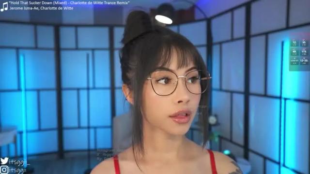 Thumbnail 1, gigi_ulala's Stream at Chaturbate, 10 months ago