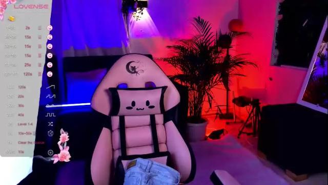 Image 10 of gigii_hadiidd Stream on Chaturbate on 10 days ago
