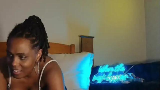 Image 3 of gigimcfee Stream on Chaturbate on 1 month ago