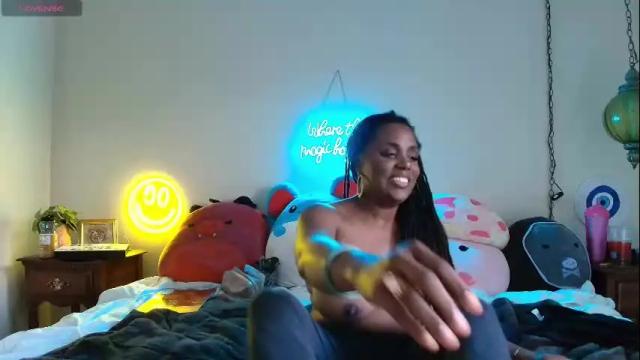 Image 3 of gigimcfee Stream on Chaturbate on 1 month ago