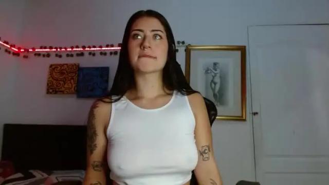 Thumbnail 3, giia_blue's Stream at Chaturbate, 21 months ago