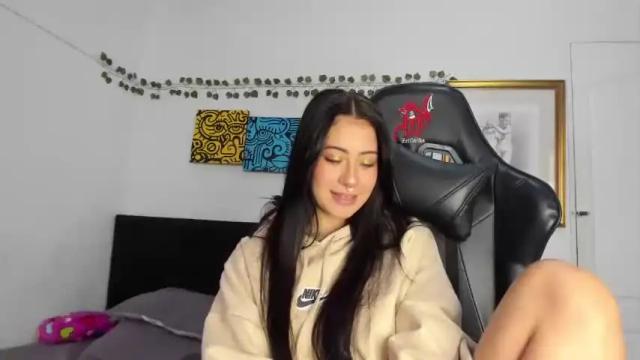 Thumbnail 2, giia_blue's Stream at Chaturbate, 20 months ago