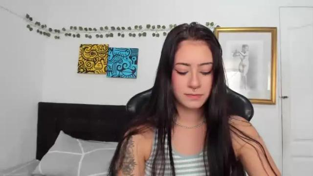 Thumbnail 1, giia_blue's Stream at Chaturbate, 20 months ago
