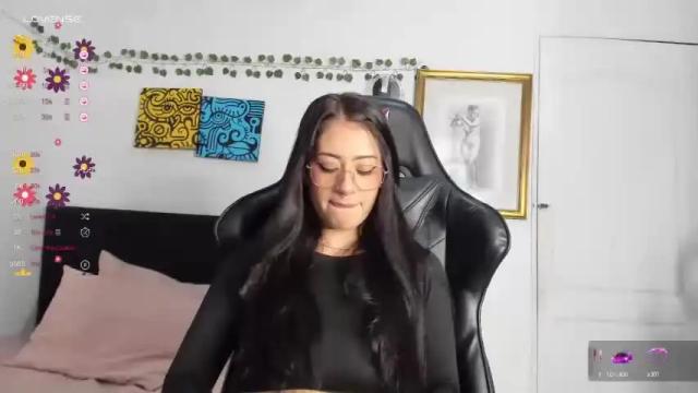 Image 8 of giia_blue Stream on Chaturbate on 20 months ago