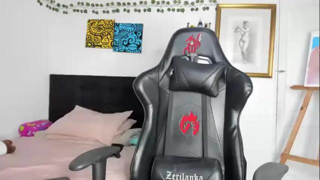 Thumbnail 3, giia_blue's Stream at Chaturbate, 19 months ago