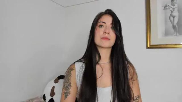 Image 8 of giia_blue Stream on Chaturbate on 18 months ago