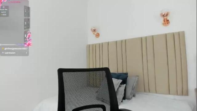 Image 7 of giiiia_ Stream on Chaturbate on 14 days ago