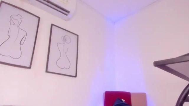 Image 6 of gimena_evans Stream on Chaturbate on 14 months ago