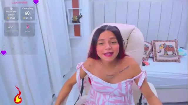 Image 7 of gimenalara Stream on Chaturbate on 3 days ago