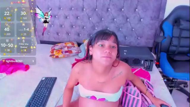 Image 2 of gimenalara Stream on Chaturbate on 3 months ago