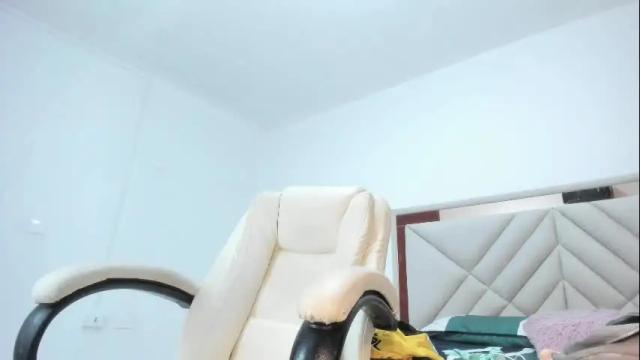 Image 2 of gimenalara Stream on Chaturbate on 27 days ago