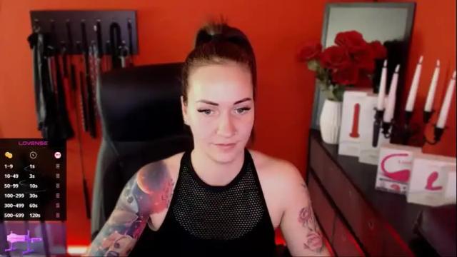 Image 3 of gina_hotlick Stream on Chaturbate on 3 months ago