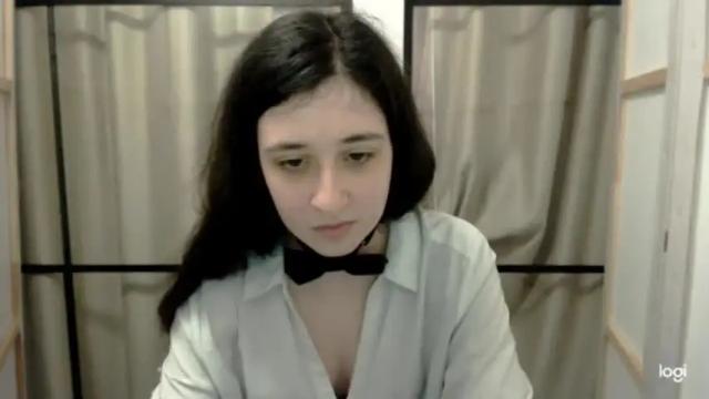 Image 2 of ginablum Stream on Chaturbate on 13 months ago