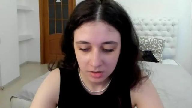 Image 7 of ginablum Stream on Chaturbate on 2 months ago