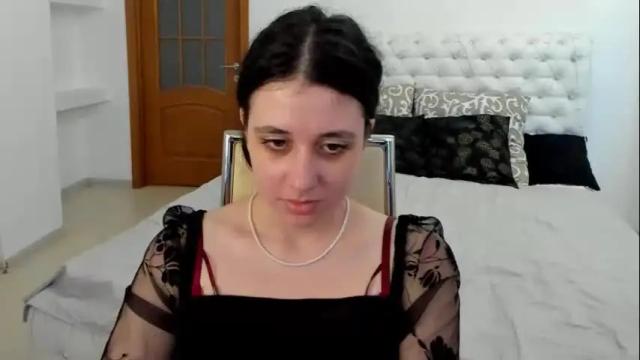 Image 8 of ginablum Stream on Chaturbate on 2 months ago