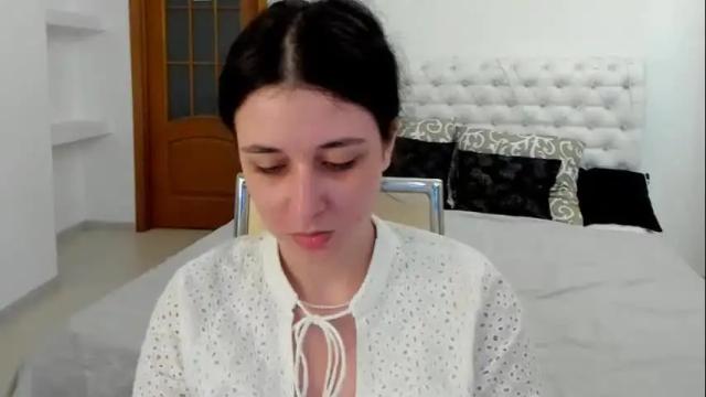 Image 6 of ginablum Stream on Chaturbate on 2 months ago