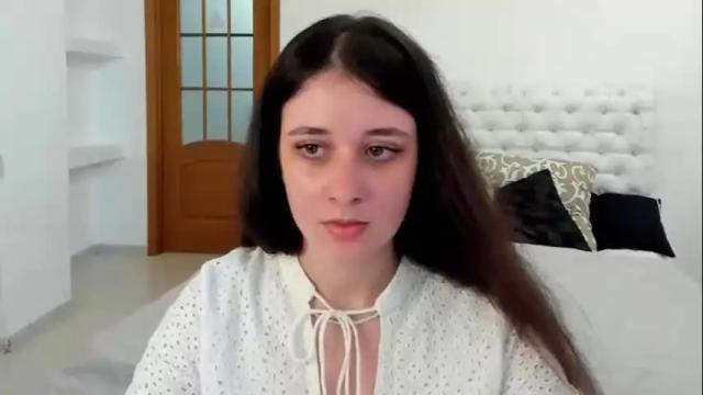Image 4 of ginablum Stream on Chaturbate on 1 month ago