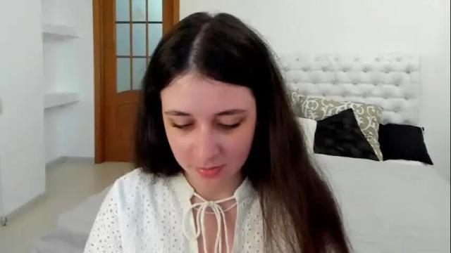 Image 8 of ginablum Stream on Chaturbate on 1 month ago