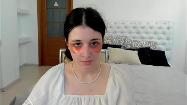 Image 4 of ginablum Stream on Chaturbate on 1 month ago