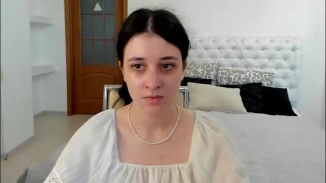Image 6 of ginablum Stream on Chaturbate on 1 month ago