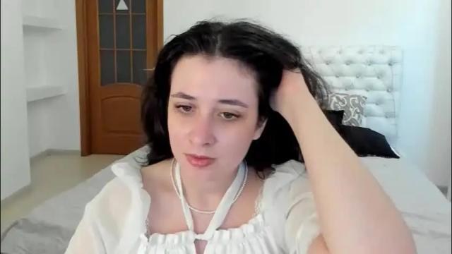 Image 4 of ginablum Stream on Chaturbate on 1 month ago