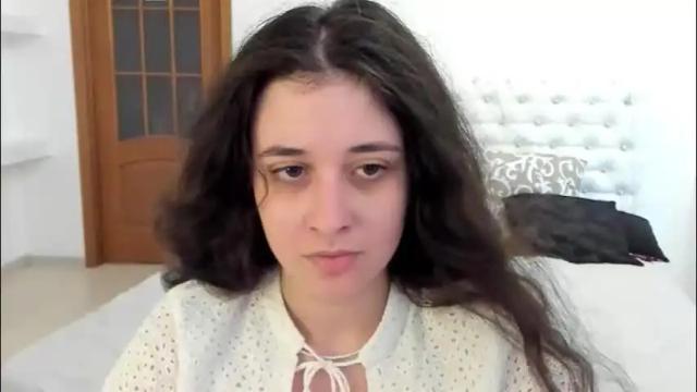Image 4 of ginablum Stream on Chaturbate on 1 month ago