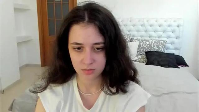 Image 11 of ginablum Stream on Chaturbate on 24 days ago