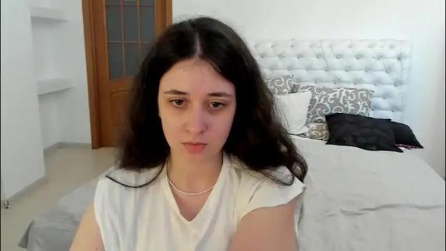 Image 6 of ginablum Stream on Chaturbate on 24 days ago