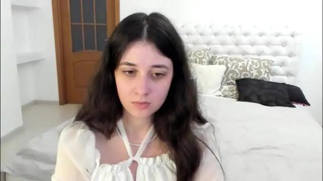 Image 12 of ginablum Stream on Chaturbate on 20 days ago