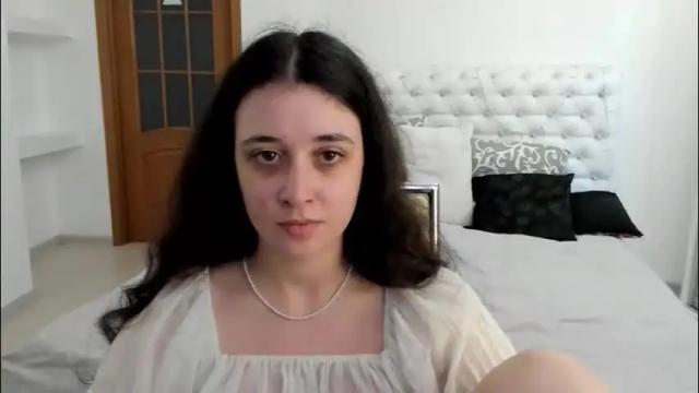 Image 3 of ginablum Stream on Chaturbate on 6 days ago