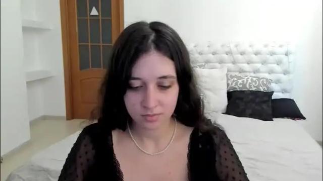 Image 2 of ginablum Stream on Chaturbate on 1 day ago