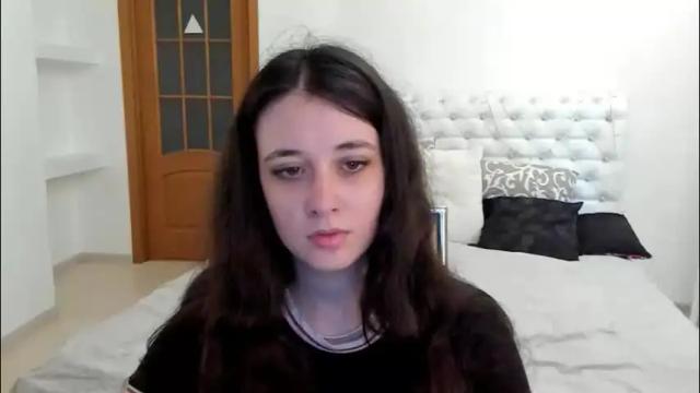 Image 2 of ginablum Stream on Chaturbate on 1 month ago