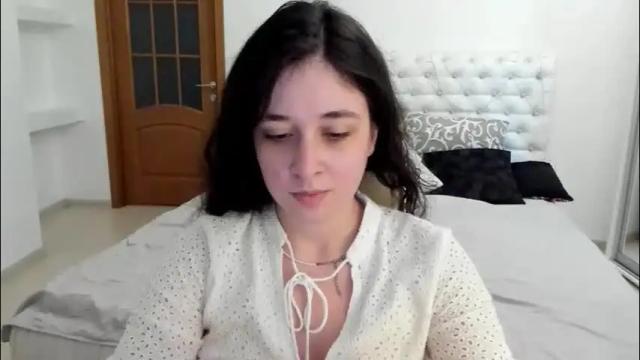 Image 6 of ginablum Stream on Chaturbate on 1 month ago