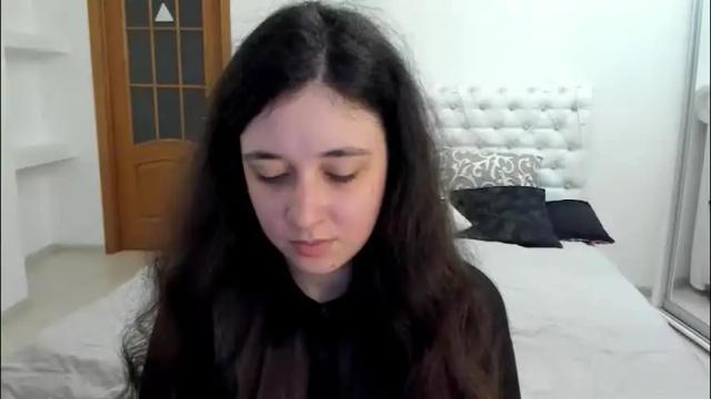 Image 4 of ginablum Stream on Chaturbate on 1 month ago