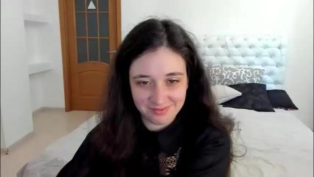 Image 3 of ginablum Stream on Chaturbate on 1 month ago