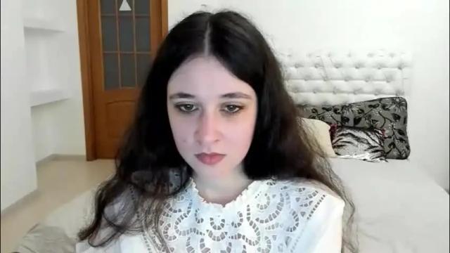 Image 2 of ginablum Stream on Chaturbate on 1 month ago