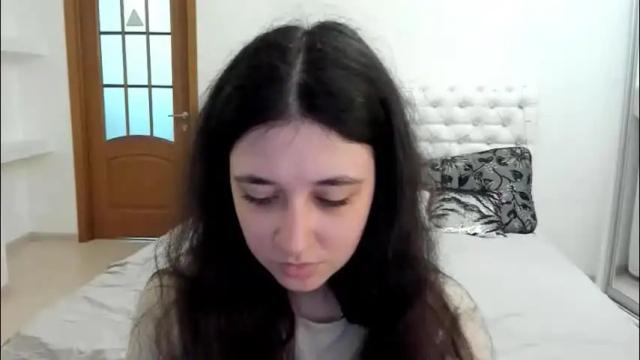 Image 2 of ginablum Stream on Chaturbate on 1 month ago