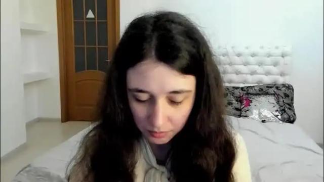 Image 4 of ginablum Stream on Chaturbate on 13 days ago