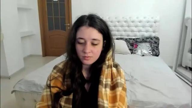 Image 2 of ginablum Stream on Chaturbate on 12 days ago